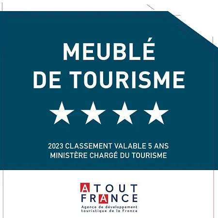 Le Bas Chateau Provence Luberon Saint-Michel-lʼObservatoire