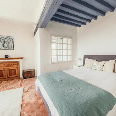 Le Bas Chateau Provence Luberon Villa Saint-Michel-lʼObservatoire