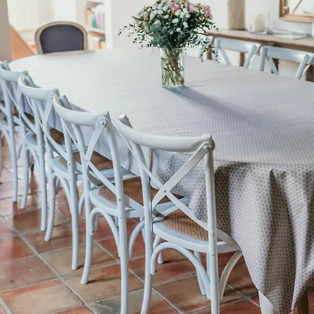 Le Bas Chateau Provence Luberon Villa