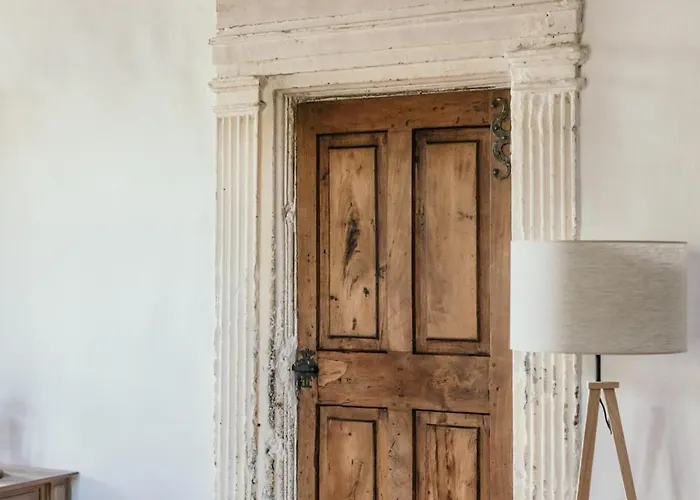 Le Bas Chateau Provence Luberon Villa *