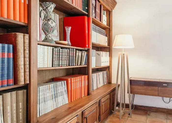 Le Bas Chateau Provence Luberon Villa