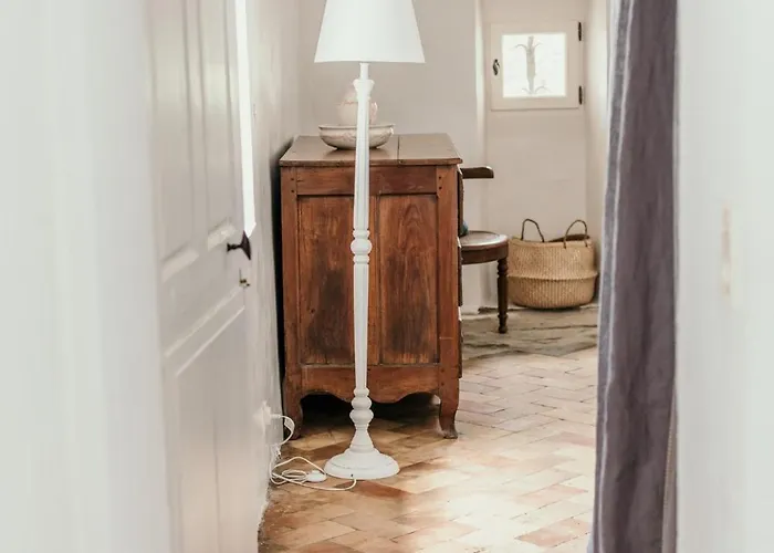 Le Bas Chateau Provence Luberon *